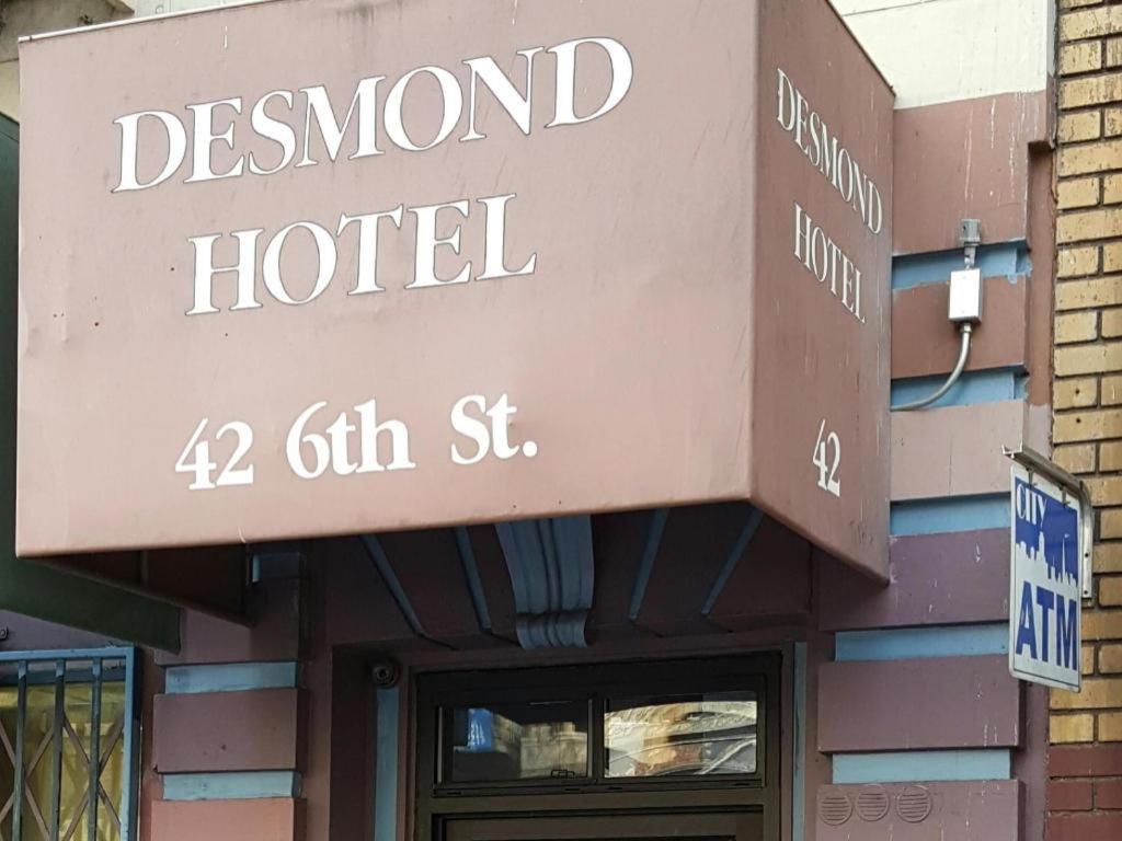 Desmond Hotel 2*